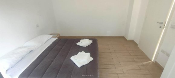 4 rooms Apartment in Florence, Italy No. 89719 8