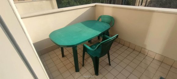 4 rooms Apartment in Florence, Italy No. 89719 2