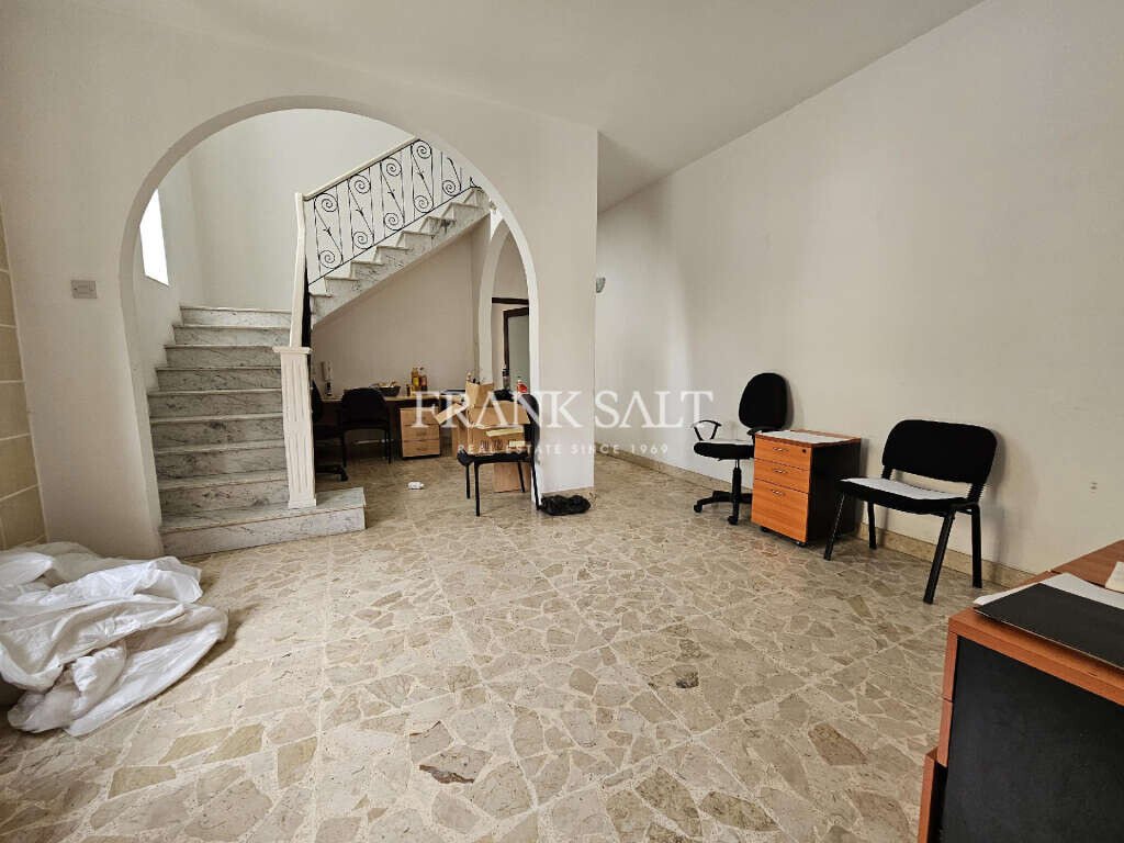 200m² Office in Birkirkara, Malta No. 11849