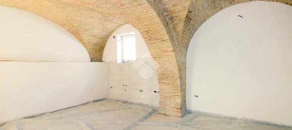 Дом с 1 спальней в Лучера, Италия № 309862 10