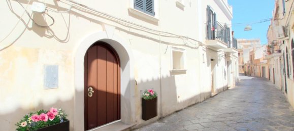 Дом с 1 спальней в Лучера, Италия № 309862 16