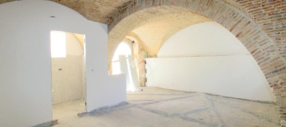 Дом с 1 спальней в Лучера, Италия № 309862 14