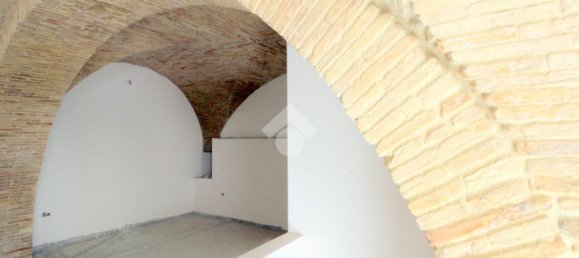 Дом с 1 спальней в Лучера, Италия № 309862 15