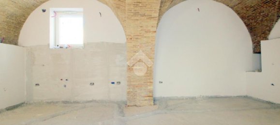 Дом с 1 спальней в Лучера, Италия № 309862 8