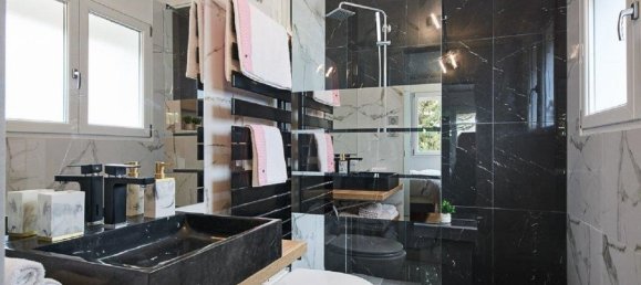 3 rooms Apartment in Cannes, France No. 360968 3