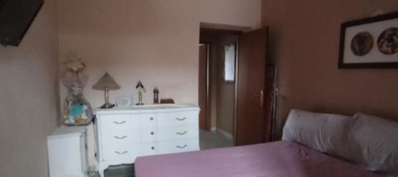3 rooms Apartment in Paderno Dugnano, Italy No. 216553 2
