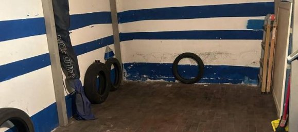 1 room Parking in Rome, Italy No. 28988 12