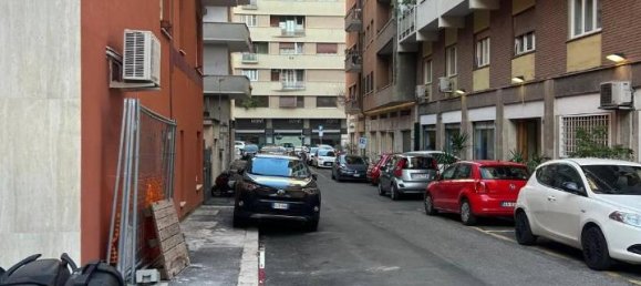 1 room Parking in Rome, Italy No. 28988 3