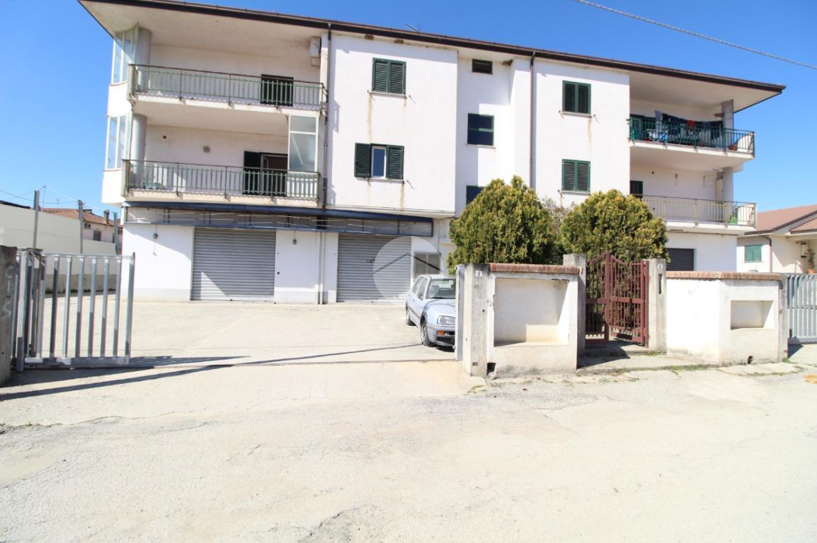 3 rooms Apartment in Montalto Uffugo, Italy No. 21870