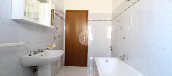 3 rooms Apartment in Montalto Uffugo, Italy No. 21870 19