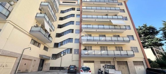 2 bedrooms Apartment in Naples, Italy No. 357651 8