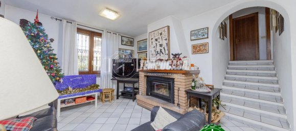 Вилла с 5 комнатами в Новильо, Италия № 153383 7