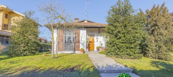 Вилла с 5 комнатами в Новильо, Италия № 153383 11