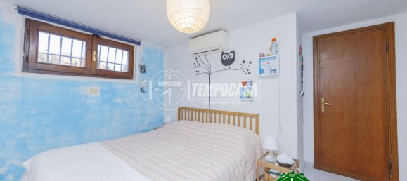 Вилла с 5 комнатами в Новильо, Италия № 153383 15