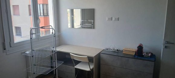 5 rooms Apartment in Bologna, Italy No. 36788 4