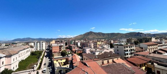 Apartamento de 3 dormitorios en Santa Maria Capua Vetere, Italy No. 295759 21