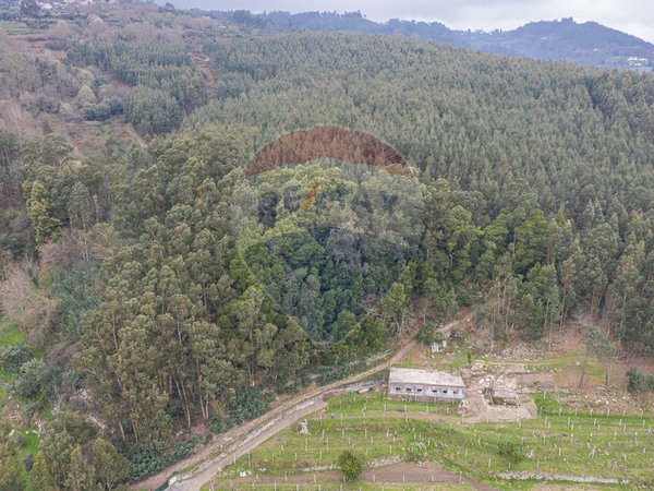 Земельный участок 2800м² в Аркуш ди Валдевеш, Португалия № 62905