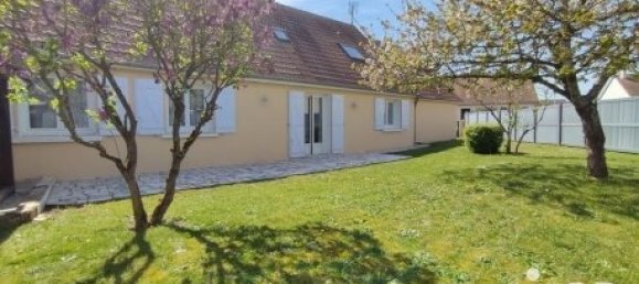 5 bedrooms House in Chartres, France No. 63457 12