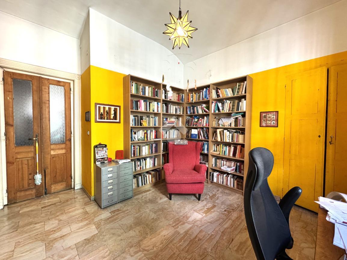 4-Zimmer Wohnung in Turin, Italy, Nr. 13182