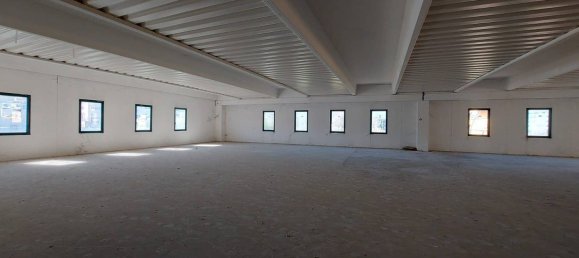 501m² Warehouse in Monteforte Irpino, Italy No. 33805 3