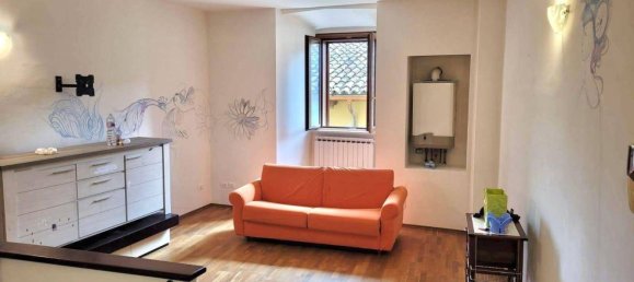 5 rooms Apartment in Rieti, Italy No. 18179 3