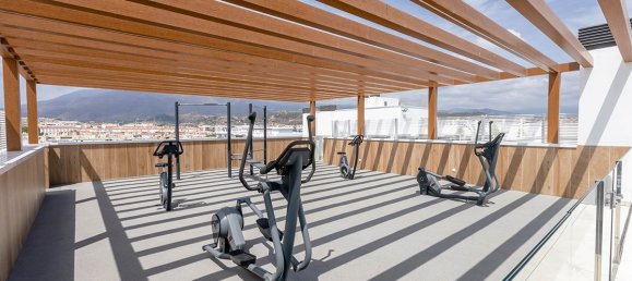 4 Schlafzimmer Wohnung in Estepona, Spain, Nr. 2928 2