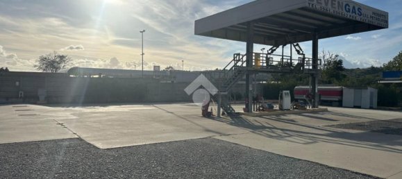 Коммерческая недвижимость 5549м² в Марчеллинара, Италия № 379548 10