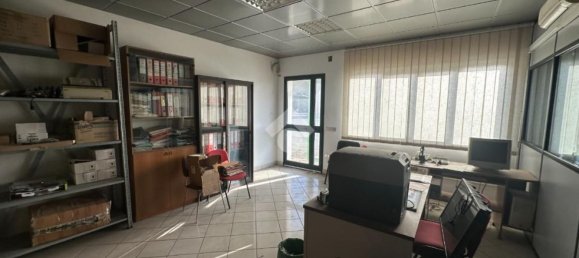 Коммерческая недвижимость 5549м² в Марчеллинара, Италия № 379548 6