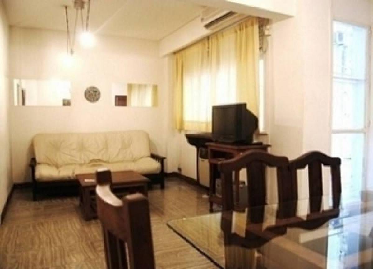 Apartamento de 2 dormitorios en Buenos Aires, Argentina No. 75925