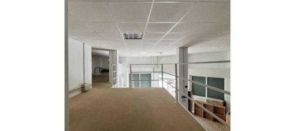 Коммерческая недвижимость 95м² в Эль Кампельо, Испания № 140800 30