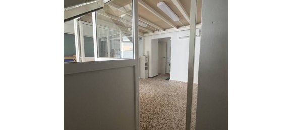 Коммерческая недвижимость 95м² в Эль Кампельо, Испания № 140800 12