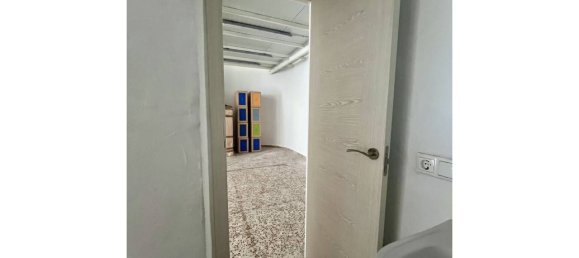 Коммерческая недвижимость 95м² в Эль Кампельо, Испания № 140800 13