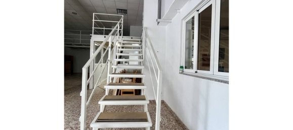 Коммерческая недвижимость 95м² в Эль Кампельо, Испания № 140800 23