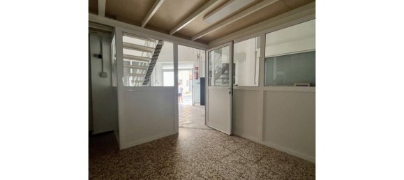 Коммерческая недвижимость 95м² в Эль Кампельо, Испания № 140800 9