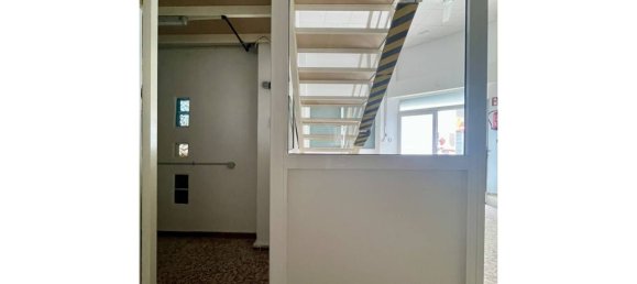 Коммерческая недвижимость 95м² в Эль Кампельо, Испания № 140800 18