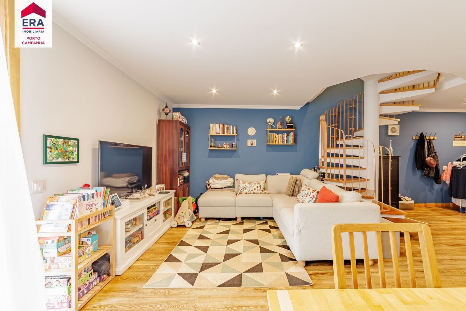 Dúplex de 3 dormitorios en Porto, Portugal No. 355036