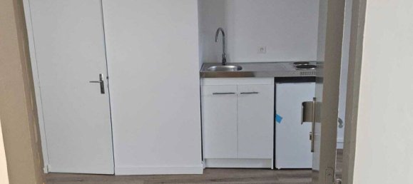 Studio in Les Lilas, France No. 333690 8