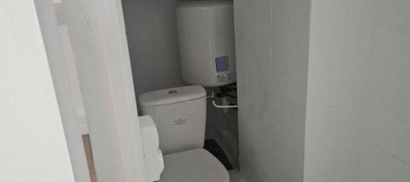 Studio in Les Lilas, France No. 333690 6