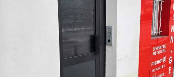 Studio in Les Lilas, France No. 333690 16