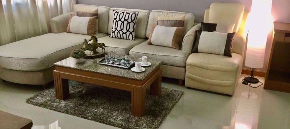 2 Schlafzimmer Eigentumswohnung in Huai Khwang, Thailand, Nr. 4801 2