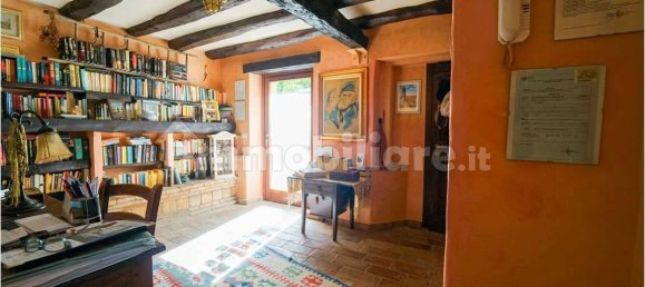 Дом с 9 спальнями в Урбино, Италия № 267181 21