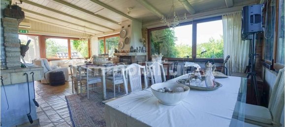 Дом с 9 спальнями в Урбино, Италия № 267181 27