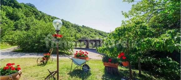 Дом с 9 спальнями в Урбино, Италия № 267181 7