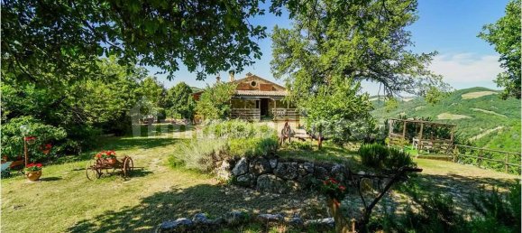 Дом с 9 спальнями в Урбино, Италия № 267181 8