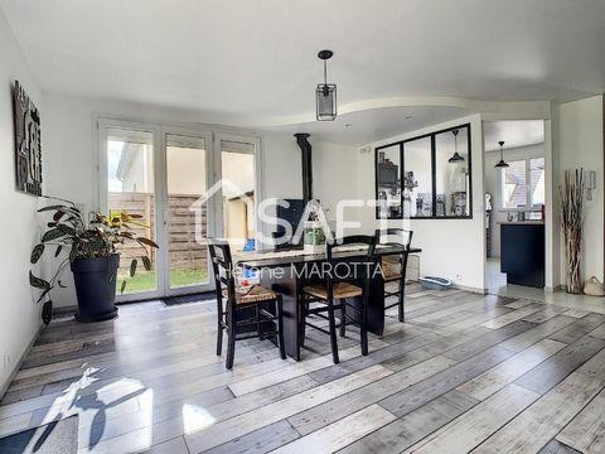 Дом с 5 спальнями в Борнель, Франция № 3007