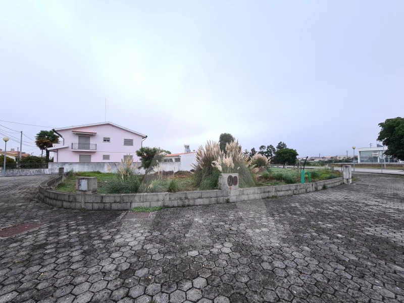  Land in Ilhavo, Portugal No. 89059