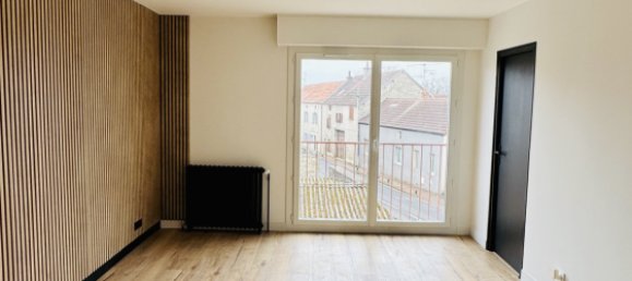 2 bedrooms Apartment in Longvic, France No. 196461 4