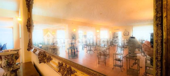 5-Zimmer Gewerbliche Immobilie in Noceto, Italy, Nr. 11872 14