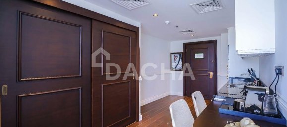 Studio in Palm Jumeirah, UAE No. 27569 3