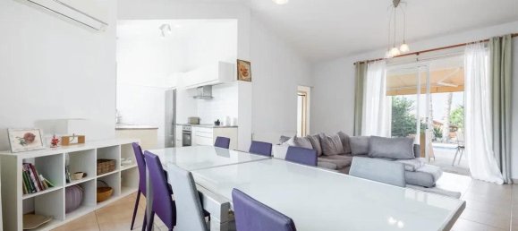 4 Schlafzimmer Villa in Coral Bay, Cyprus, Nr. 34815 5